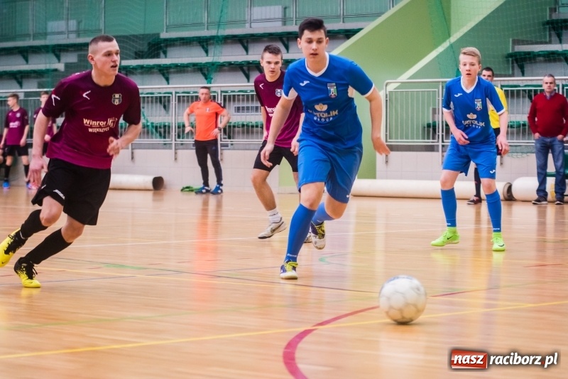 Zdjęcie w galerii na portalu naszraciborz.pl: KS Unia Racibórz z Pucharem Dyrektora ZSOMS wiadomości z regionu