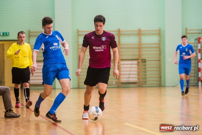 Zdjęcie w galerii na portalu naszraciborz.pl: KS Unia Racibórz z Pucharem Dyrektora ZSOMS wiadomości z regionu