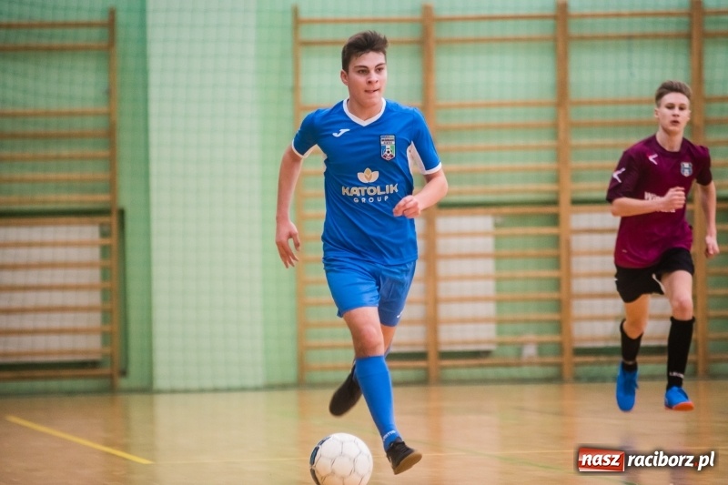 Zdjęcie w galerii na portalu naszraciborz.pl: KS Unia Racibórz z Pucharem Dyrektora ZSOMS wiadomości z regionu