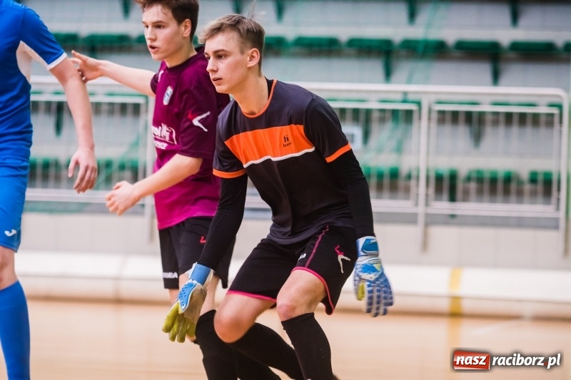 Zdjęcie w galerii na portalu naszraciborz.pl: KS Unia Racibórz z Pucharem Dyrektora ZSOMS wiadomości z regionu