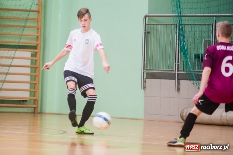 Zdjęcie w galerii na portalu naszraciborz.pl: KS Unia Racibórz z Pucharem Dyrektora ZSOMS wiadomości z regionu