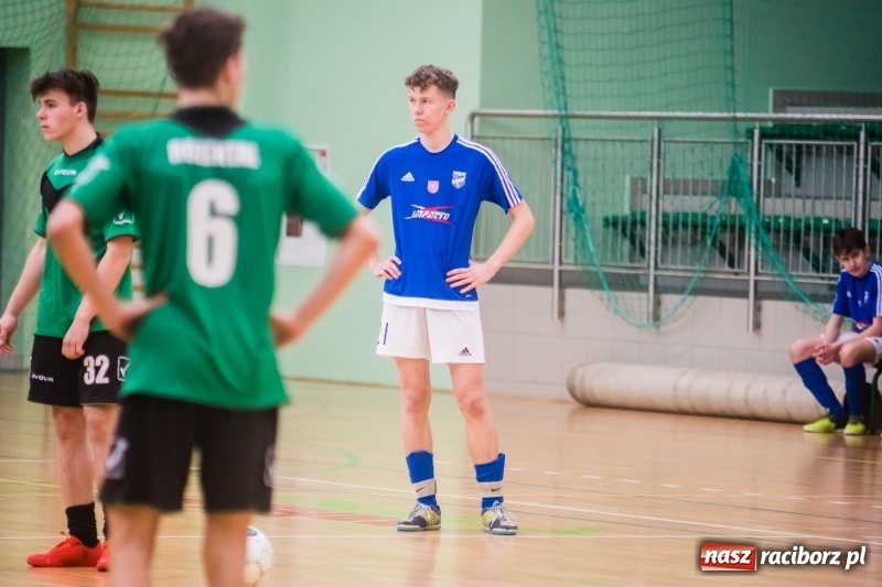 Zdjęcie w galerii na portalu naszraciborz.pl: KS Unia Racibórz z Pucharem Dyrektora ZSOMS wiadomości z regionu