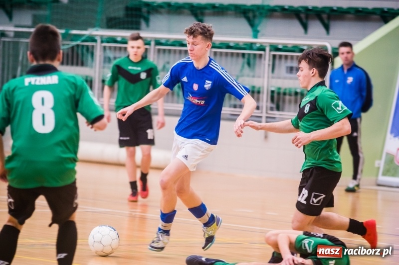 Zdjęcie w galerii na portalu naszraciborz.pl: KS Unia Racibórz z Pucharem Dyrektora ZSOMS wiadomości z regionu