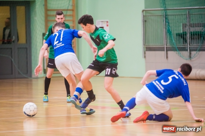 Zdjęcie w galerii na portalu naszraciborz.pl: KS Unia Racibórz z Pucharem Dyrektora ZSOMS wiadomości z regionu