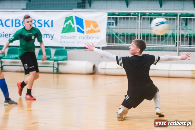 Zdjęcie w galerii na portalu naszraciborz.pl: KS Unia Racibórz z Pucharem Dyrektora ZSOMS wiadomości z regionu