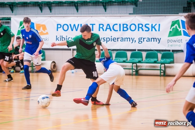 Zdjęcie w galerii na portalu naszraciborz.pl: KS Unia Racibórz z Pucharem Dyrektora ZSOMS wiadomości z regionu