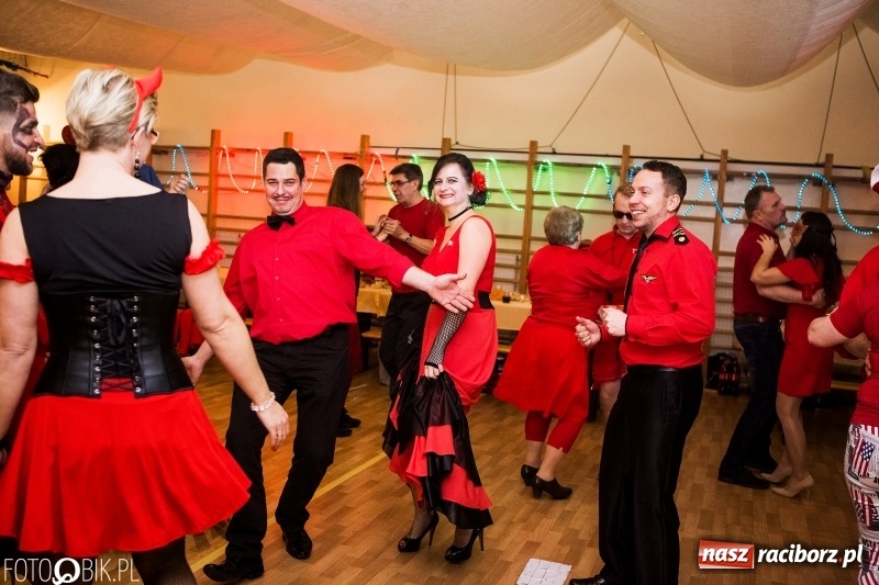 Zdjęcie w galerii na portalu naszraciborz.pl: Na wesoło i z przytupem. Bal karnawałowy w Samborowicach wiadomości z regionu