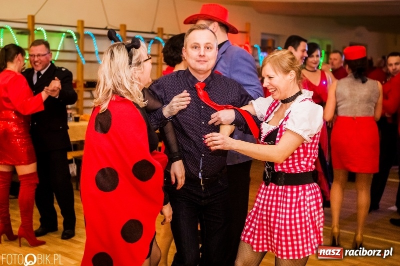 Zdjęcie w galerii na portalu naszraciborz.pl: Na wesoło i z przytupem. Bal karnawałowy w Samborowicach wiadomości z regionu