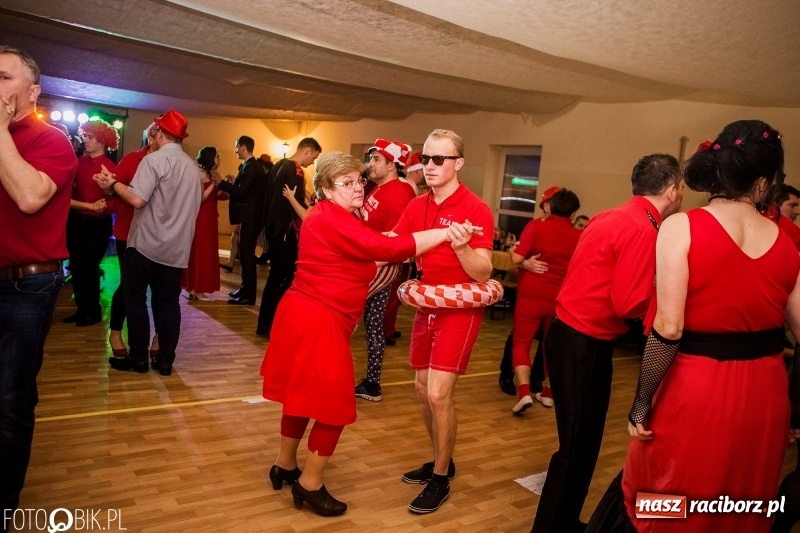 Zdjęcie w galerii na portalu naszraciborz.pl: Na wesoło i z przytupem. Bal karnawałowy w Samborowicach wiadomości z regionu