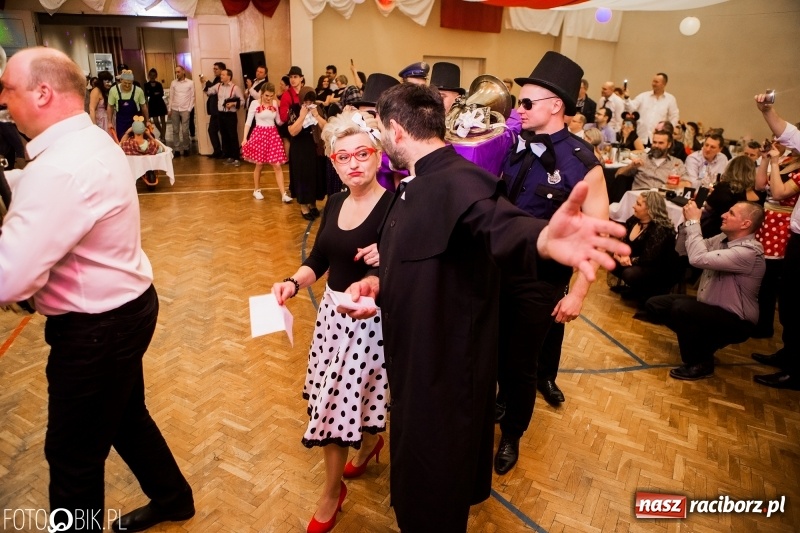 Zdjęcie w galerii na portalu naszraciborz.pl: Pogrzebanie Basa w Studziennej. Zobacz, jak mieszkańcy dzielnicy zakończyli karnawał wiadomości z regionu