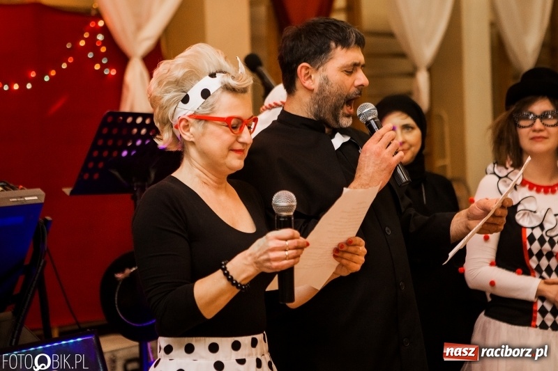 Zdjęcie w galerii na portalu naszraciborz.pl: Pogrzebanie Basa w Studziennej. Zobacz, jak mieszkańcy dzielnicy zakończyli karnawał wiadomości z regionu