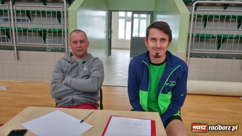 Zdjęcie w galerii na portalu naszraciborz.pl: Michał Thym i Kamil Kwiecień najlepsi w zimowym turnieju dwójek siatkarskich wiadomości z regionu