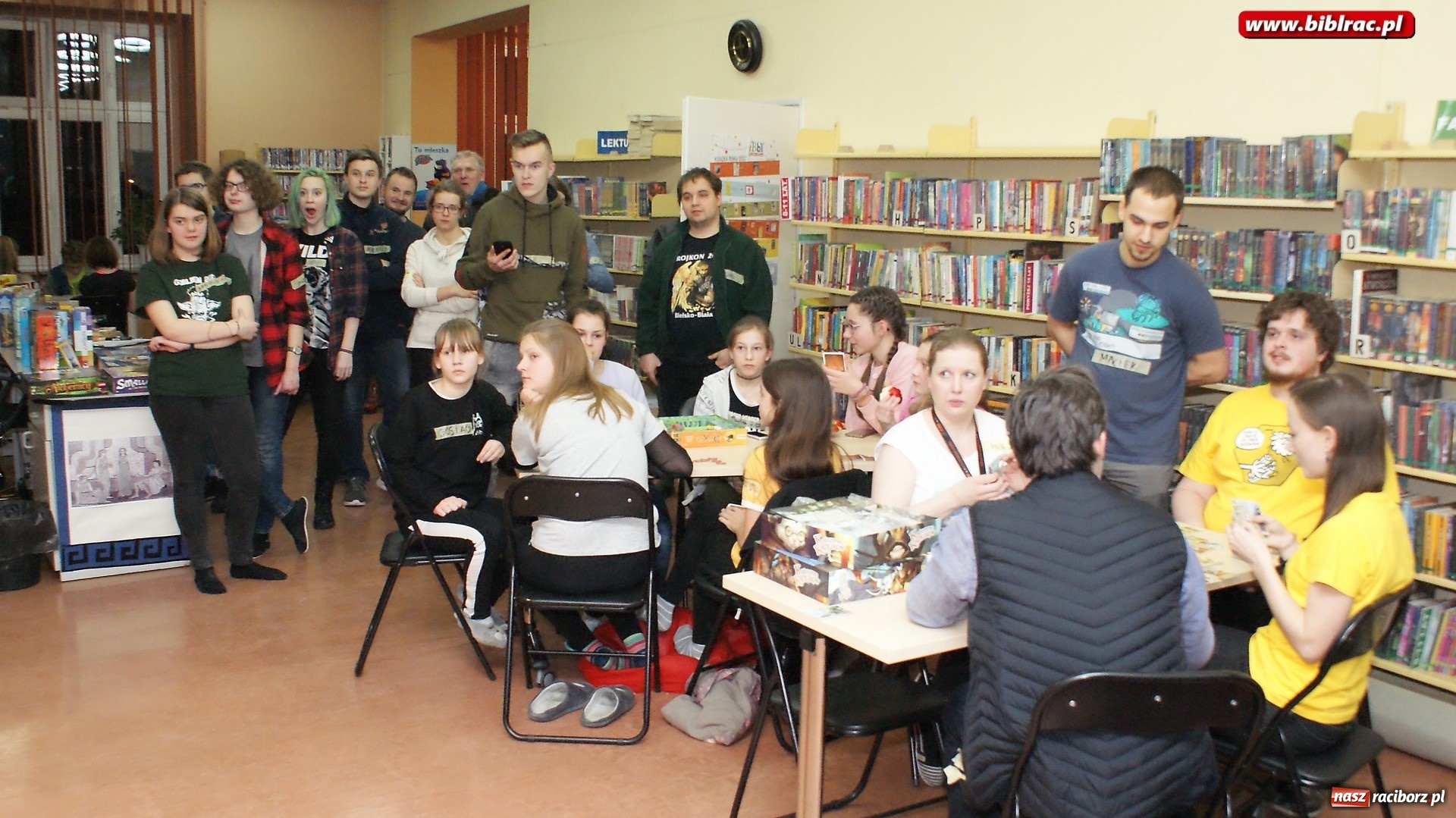 Zdjęcie w galerii na portalu naszraciborz.pl: Noc z Grami bez Prądu w bibliotece za nami wiadomości z regionu