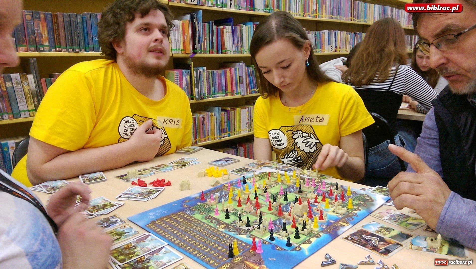 Zdjęcie w galerii na portalu naszraciborz.pl: Noc z Grami bez Prądu w bibliotece za nami wiadomości z regionu