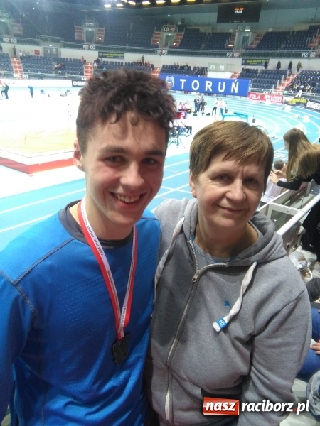 Zdjęcie w galerii na portalu naszraciborz.pl: Cztery medale uczniów raciborskiego SMS na Mistrzostwach Polski w Toruniu wiadomości z regionu