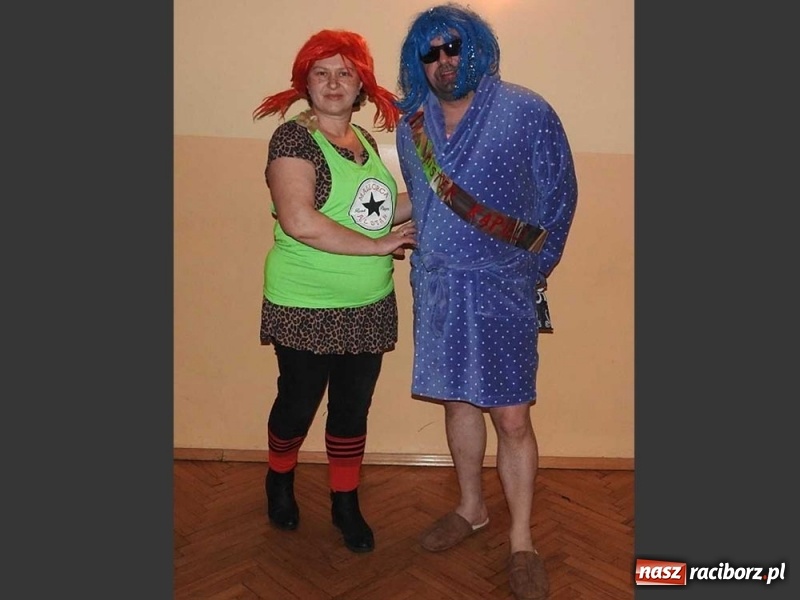 Zdjęcie w galerii na portalu naszraciborz.pl: Tak w Sławikowie wodzili bera i żegnali karnawał wiadomości z regionu