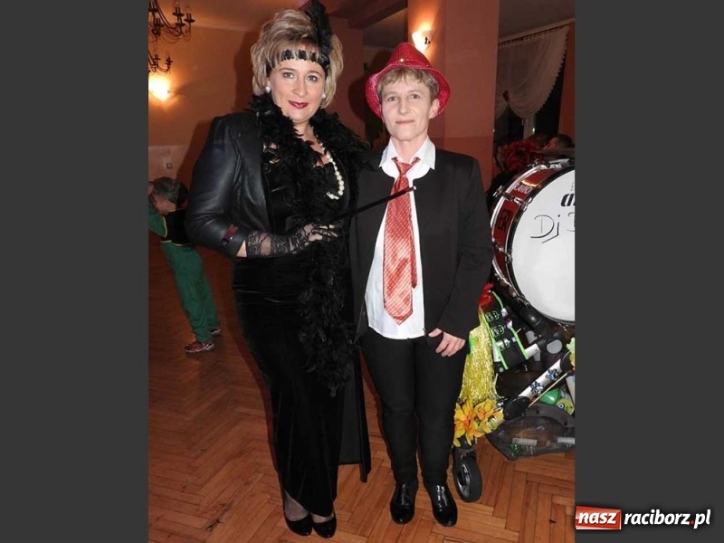 Zdjęcie w galerii na portalu naszraciborz.pl: Tak w Sławikowie wodzili bera i żegnali karnawał wiadomości z regionu