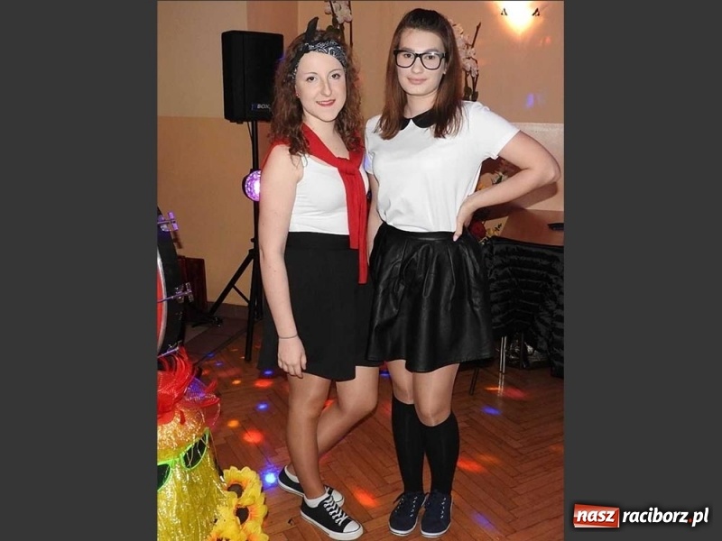 Zdjęcie w galerii na portalu naszraciborz.pl: Tak w Sławikowie wodzili bera i żegnali karnawał wiadomości z regionu