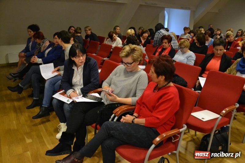 Zdjęcie w galerii na portalu naszraciborz.pl: Klucz do uczenia się. Konferencja na Zamku Piastowskim wiadomości z regionu