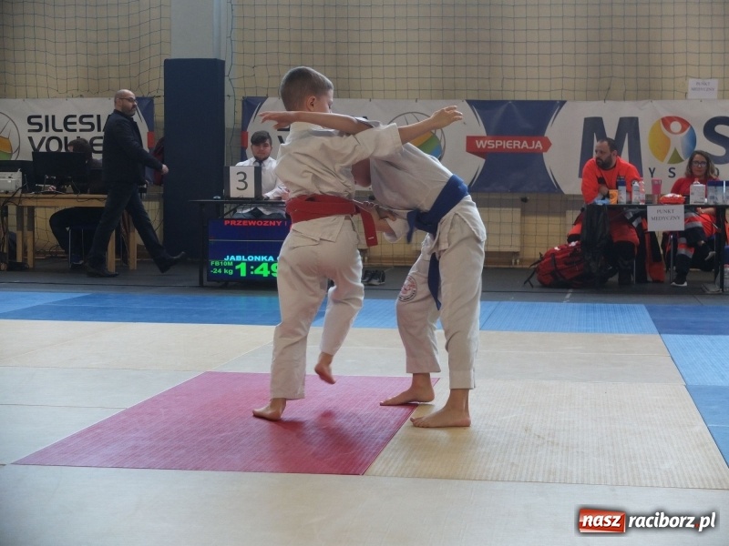 Zdjęcie w galerii na portalu naszraciborz.pl: Łamatorzy z Raciborza na mysłowickich matach wiadomości z regionu