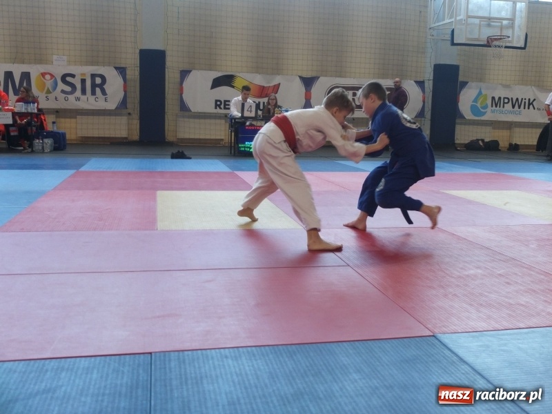 Zdjęcie w galerii na portalu naszraciborz.pl: Łamatorzy z Raciborza na mysłowickich matach wiadomości z regionu