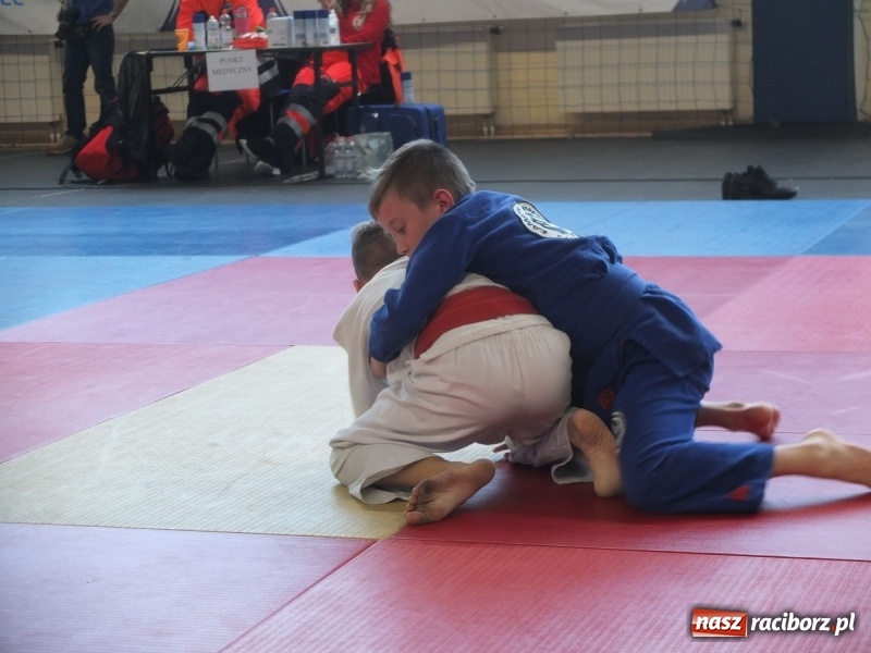 Zdjęcie w galerii na portalu naszraciborz.pl: Łamatorzy z Raciborza na mysłowickich matach wiadomości z regionu