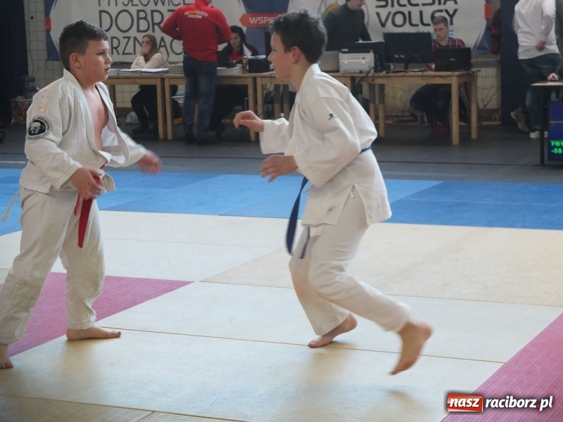 Zdjęcie w galerii na portalu naszraciborz.pl: Łamatorzy z Raciborza na mysłowickich matach wiadomości z regionu