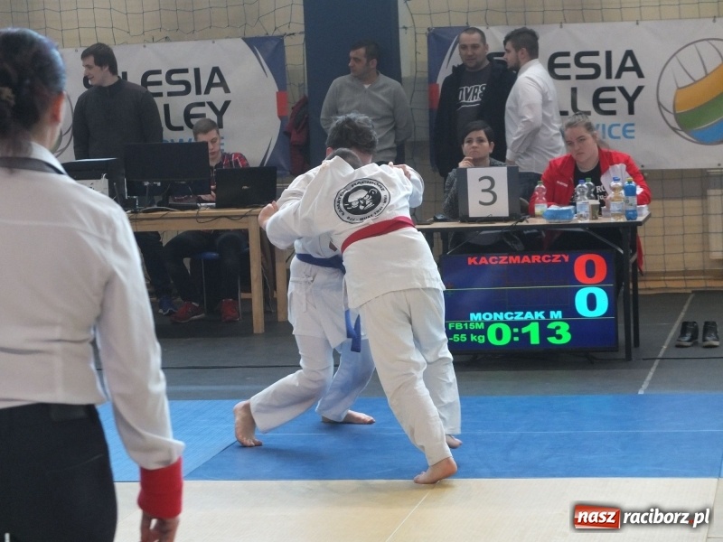 Zdjęcie w galerii na portalu naszraciborz.pl: Łamatorzy z Raciborza na mysłowickich matach wiadomości z regionu