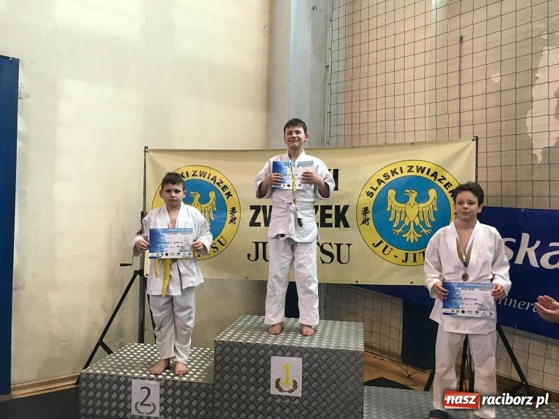 Zdjęcie w galerii na portalu naszraciborz.pl: Łamatorzy z Raciborza na mysłowickich matach wiadomości z regionu