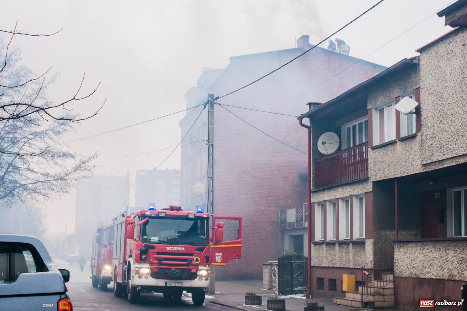 Zdjęcie w galerii na portalu naszraciborz.pl: Pożar sadzy w kominie budynku przy Królewskiej wiadomości z regionu
