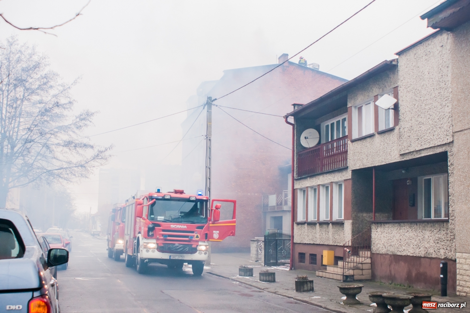 Zdjęcie w galerii na portalu naszraciborz.pl: Pożar sadzy w kominie budynku przy Królewskiej wiadomości z regionu