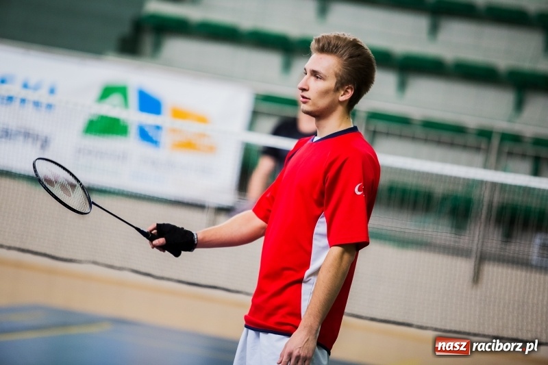 Zdjęcie w galerii na portalu naszraciborz.pl: Finał miejski w badmintonie szkół ponagimnazjalnych wiadomości z regionu
