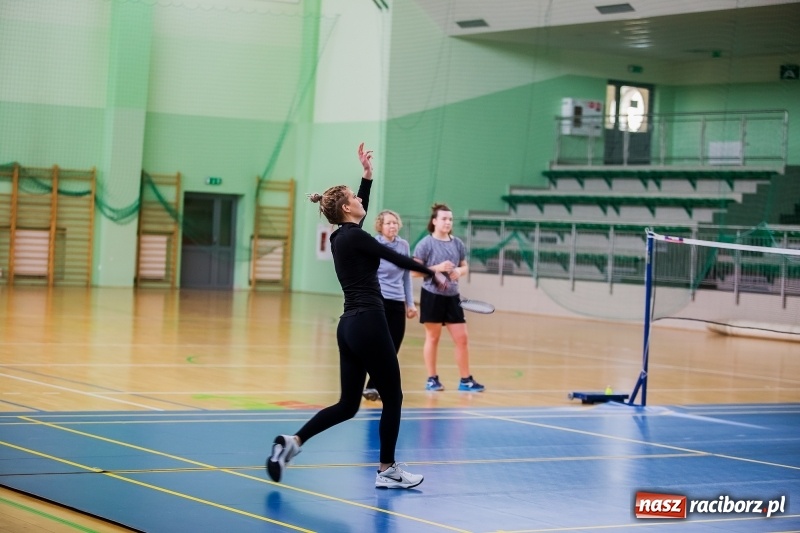 Zdjęcie w galerii na portalu naszraciborz.pl: Finał miejski w badmintonie szkół ponagimnazjalnych wiadomości z regionu