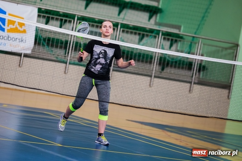 Zdjęcie w galerii na portalu naszraciborz.pl: Finał miejski w badmintonie szkół ponagimnazjalnych wiadomości z regionu