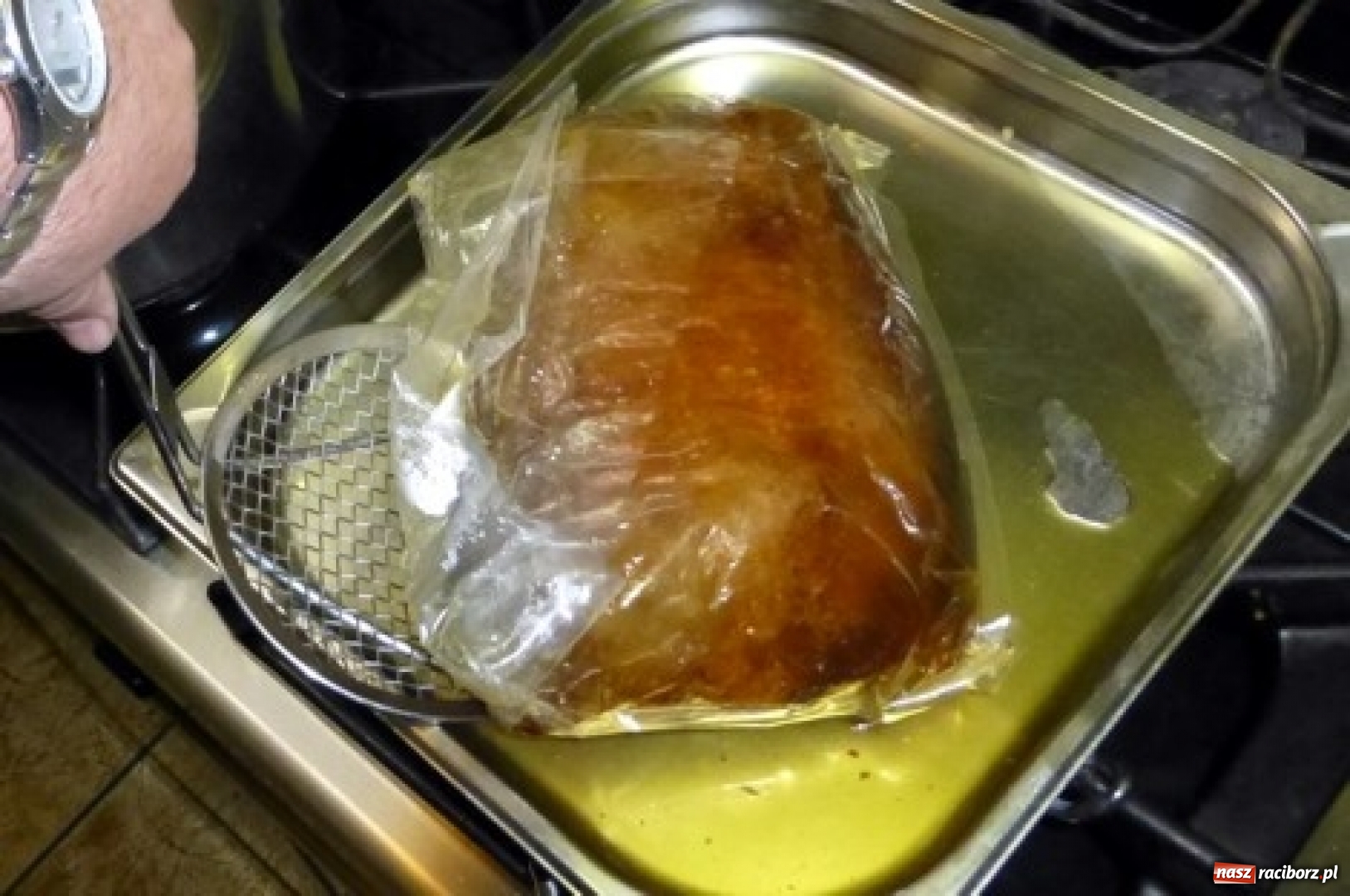 Zdjęcie w galerii na portalu naszraciborz.pl: 3 proste sposoby na kruchą karkówkę wiadomości z regionu