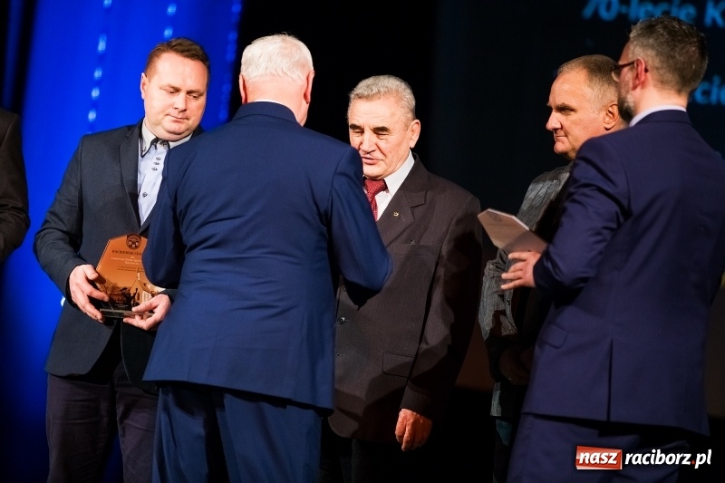 Zdjęcie w galerii na portalu naszraciborz.pl: Championy rozdane. Jedenasta gala raciborskiego sportu w Strzesze wiadomości z regionu