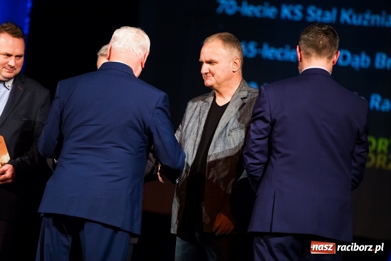 Zdjęcie w galerii na portalu naszraciborz.pl: Championy rozdane. Jedenasta gala raciborskiego sportu w Strzesze wiadomości z regionu