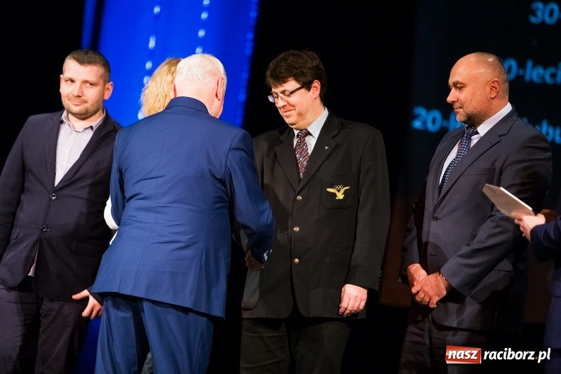 Zdjęcie w galerii na portalu naszraciborz.pl: Championy rozdane. Jedenasta gala raciborskiego sportu w Strzesze wiadomości z regionu