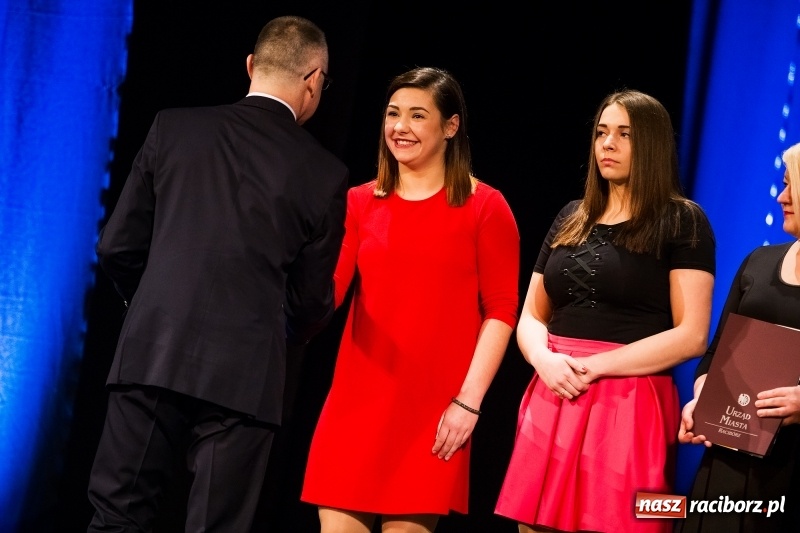 Zdjęcie w galerii na portalu naszraciborz.pl: Championy rozdane. Jedenasta gala raciborskiego sportu w Strzesze wiadomości z regionu