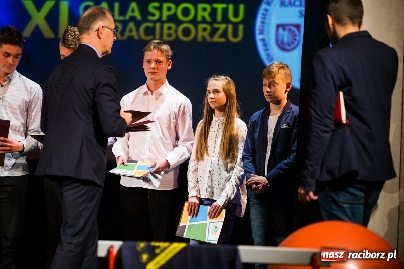 Zdjęcie w galerii na portalu naszraciborz.pl: Championy rozdane. Jedenasta gala raciborskiego sportu w Strzesze wiadomości z regionu