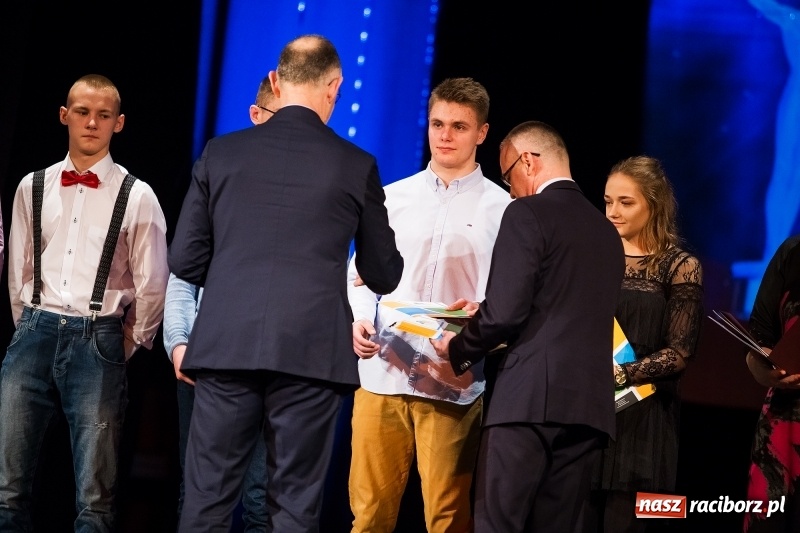 Zdjęcie w galerii na portalu naszraciborz.pl: Championy rozdane. Jedenasta gala raciborskiego sportu w Strzesze wiadomości z regionu