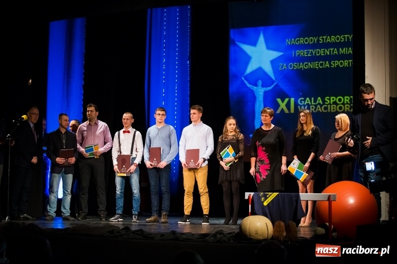 Zdjęcie w galerii na portalu naszraciborz.pl: Championy rozdane. Jedenasta gala raciborskiego sportu w Strzesze wiadomości z regionu