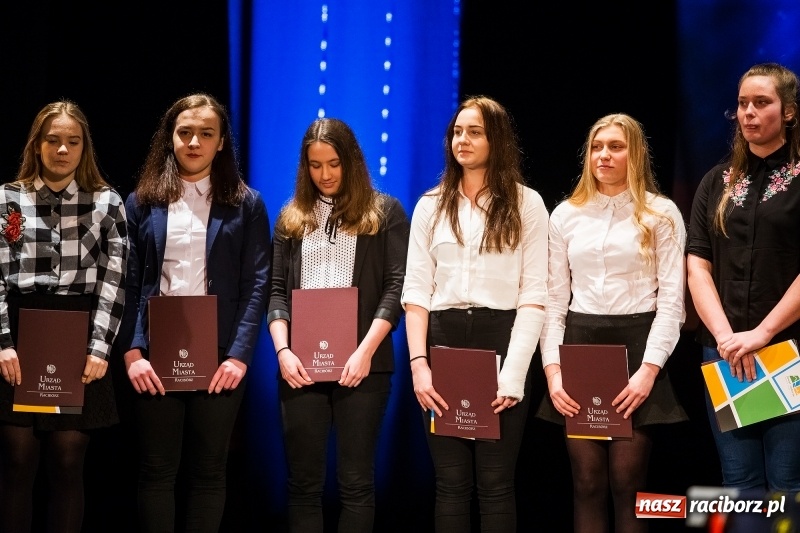 Zdjęcie w galerii na portalu naszraciborz.pl: Championy rozdane. Jedenasta gala raciborskiego sportu w Strzesze wiadomości z regionu