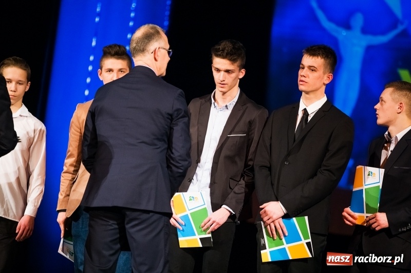 Zdjęcie w galerii na portalu naszraciborz.pl: Championy rozdane. Jedenasta gala raciborskiego sportu w Strzesze wiadomości z regionu