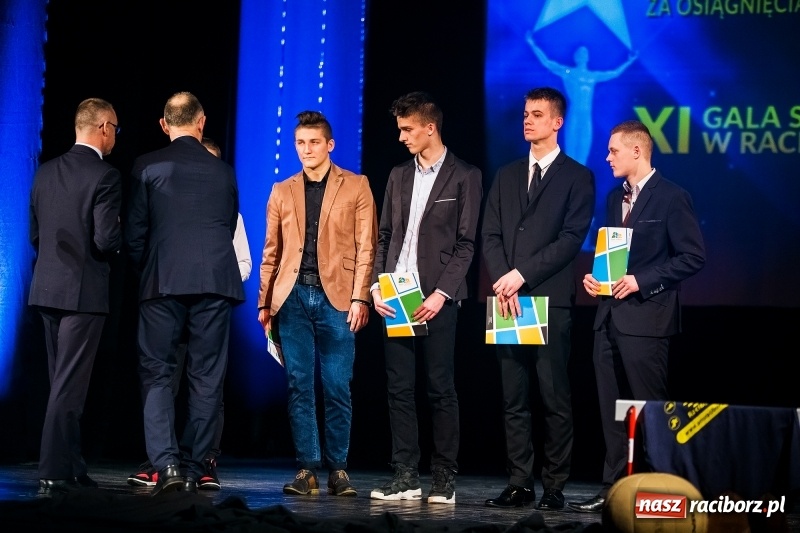 Zdjęcie w galerii na portalu naszraciborz.pl: Championy rozdane. Jedenasta gala raciborskiego sportu w Strzesze wiadomości z regionu