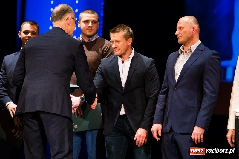Zdjęcie w galerii na portalu naszraciborz.pl: Championy rozdane. Jedenasta gala raciborskiego sportu w Strzesze wiadomości z regionu