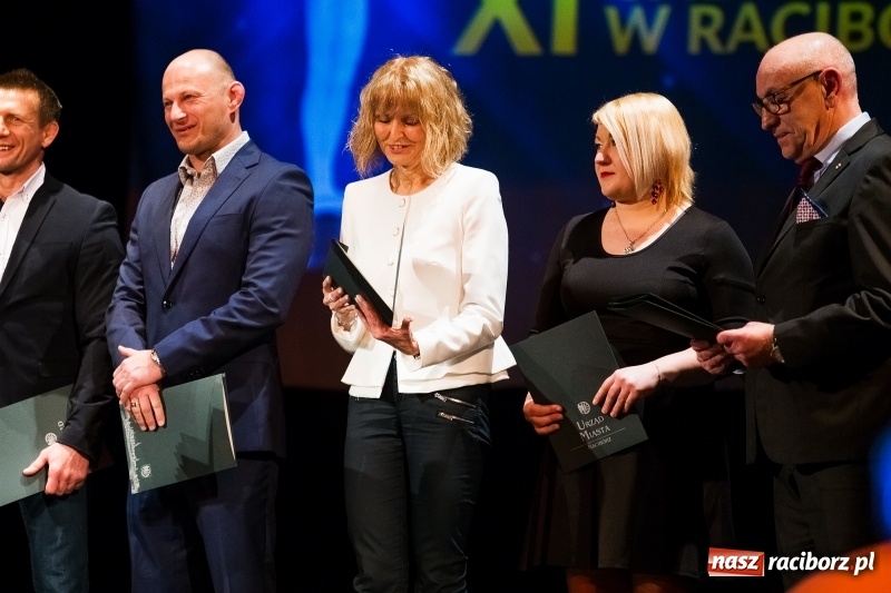 Zdjęcie w galerii na portalu naszraciborz.pl: Championy rozdane. Jedenasta gala raciborskiego sportu w Strzesze wiadomości z regionu
