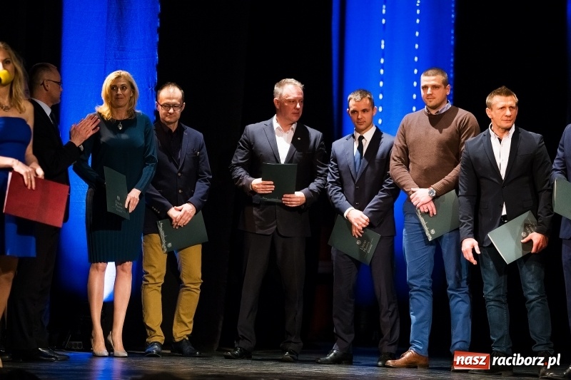 Zdjęcie w galerii na portalu naszraciborz.pl: Championy rozdane. Jedenasta gala raciborskiego sportu w Strzesze wiadomości z regionu