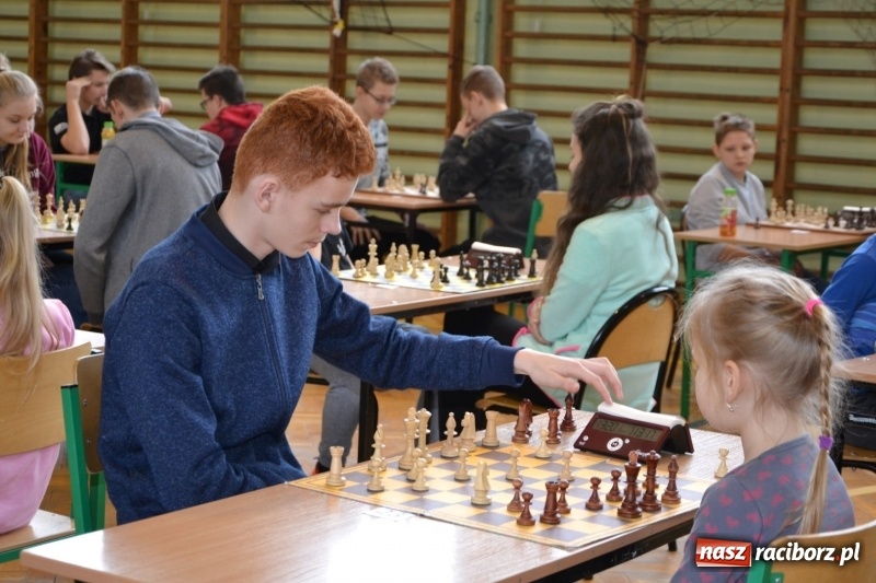 Zdjęcie w galerii na portalu naszraciborz.pl: Międzynarodowy turniej szachowy w Tworkowie  wiadomości z regionu