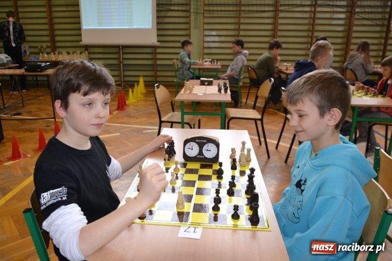 Zdjęcie w galerii na portalu naszraciborz.pl: Międzynarodowy turniej szachowy w Tworkowie  wiadomości z regionu